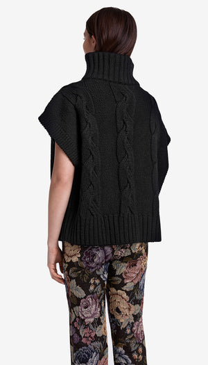 Cable-Knit Sleeveless Turtleneck