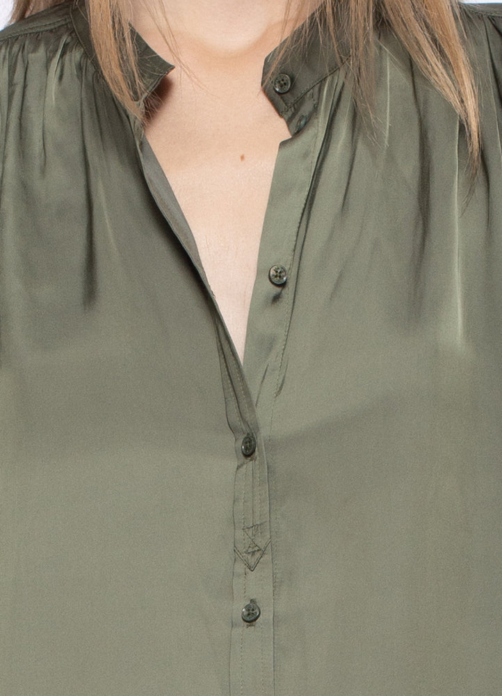 
            
                Load image into Gallery viewer, Tchin Satin Blouse
            
        