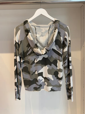 
            
                Load image into Gallery viewer, Camo Hoodie
            
        