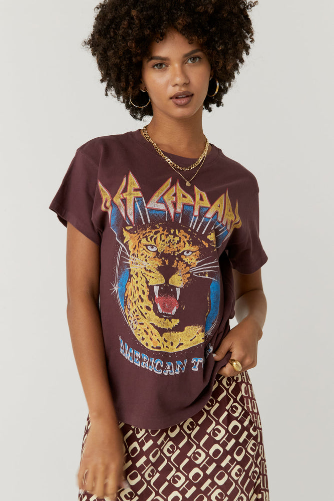 
            
                Load image into Gallery viewer, Def Leppard American Tour Tee
            
        